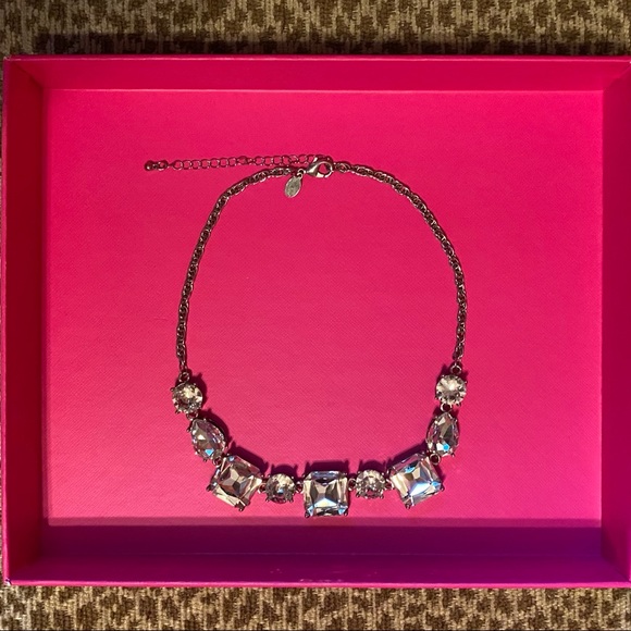 Glamorous Clear Stone Necklace - Picture 1 of 3